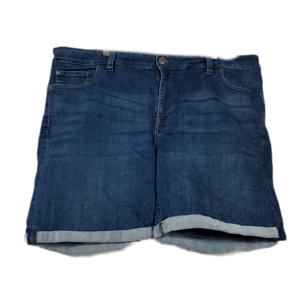 Celebrity Pink Jaean Cuffed Hem Shorts